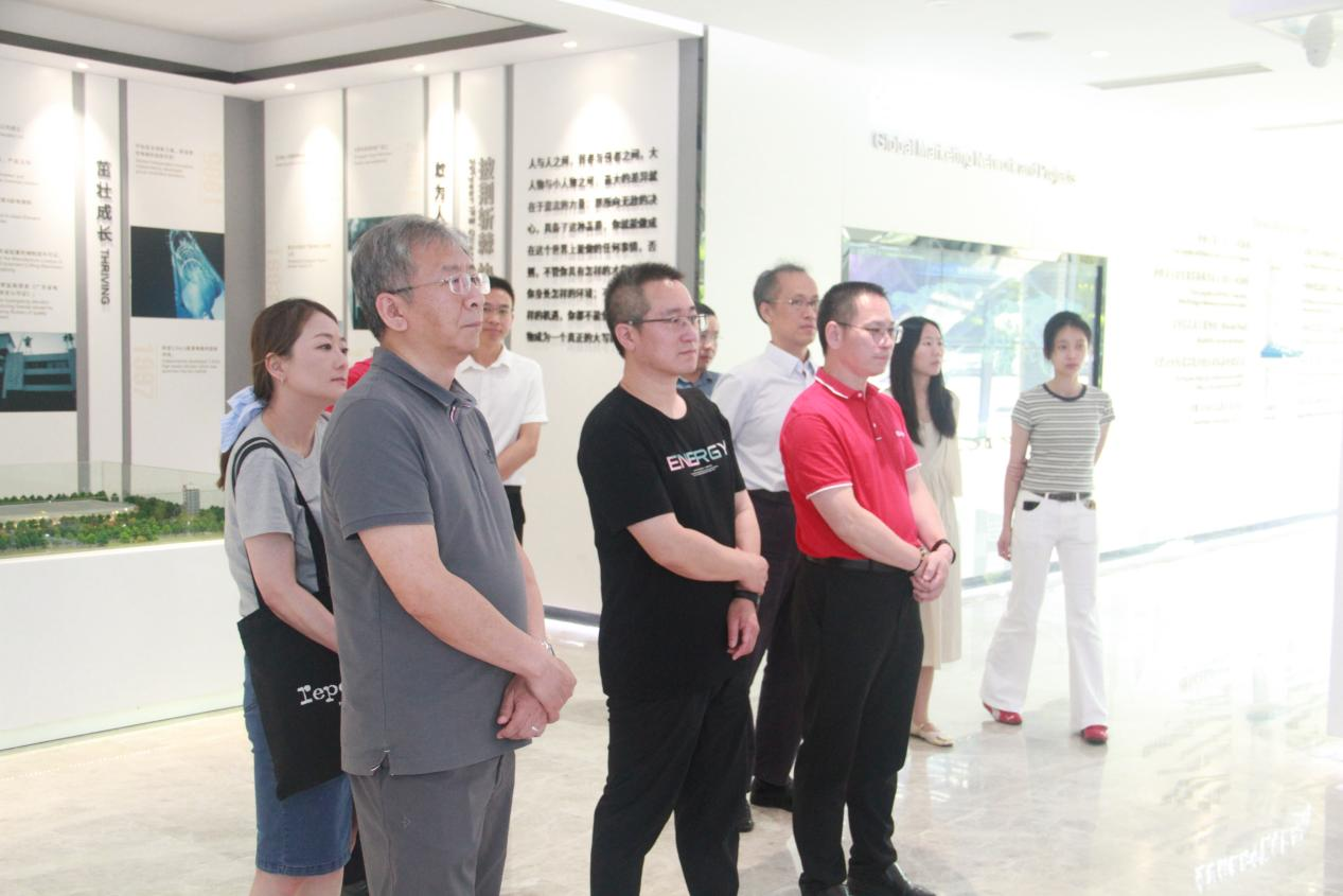 dcbox小金库电梯迎中国特检院专家，共探电梯安全新高度！ 